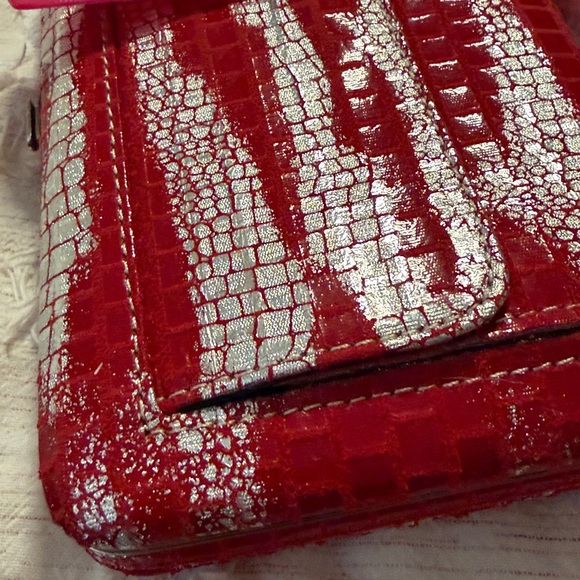Red and Silver Clutch - Picture 9 of 9